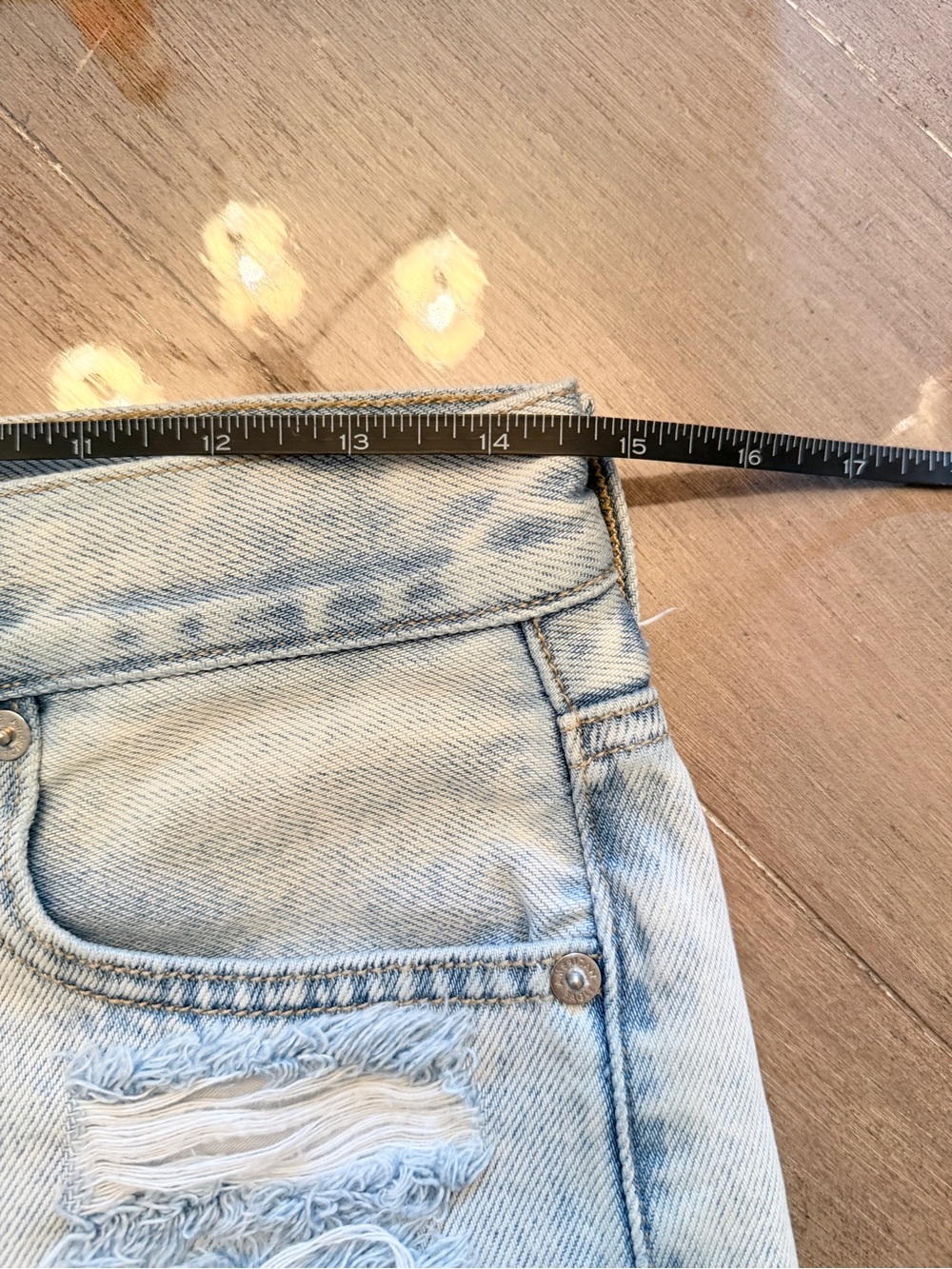 American Eagle Mom Shorts Distressed Hi Rise Size 4 - Picture 8 of 10
